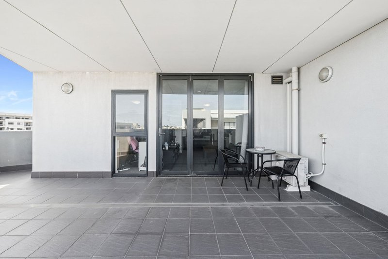 Photo - 20/20 Signal Terrace, Cockburn Central WA 6164 - Image 16