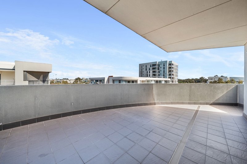 Photo - 20/20 Signal Terrace, Cockburn Central WA 6164 - Image 18