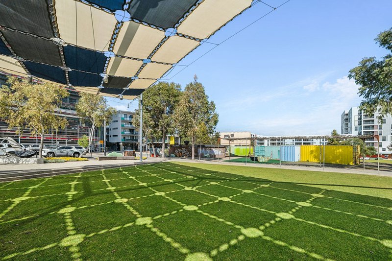 Photo - 20/20 Signal Terrace, Cockburn Central WA 6164 - Image 28