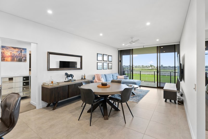 Photo - 20206/61 St Leger Way, Ascot QLD 4007 - Image 4