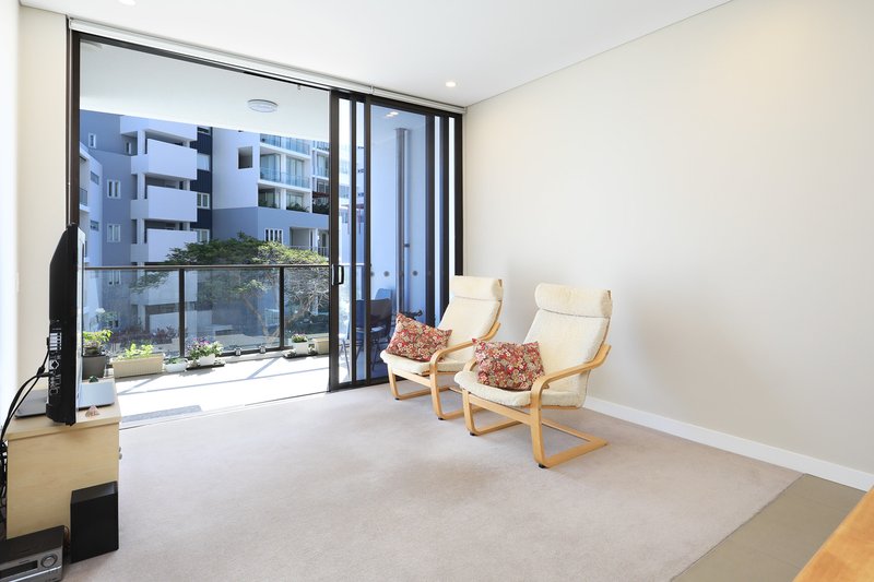 Photo - 20208/37D Harbour Rd , Hamilton QLD 4007 - Image 3