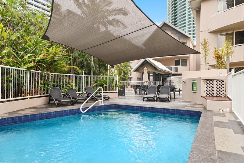 Photo - 20/21 Markwell Avenue, Surfers Paradise QLD 4217 - Image 2