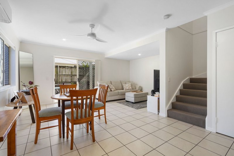 Photo - 20/21 Tripcony Place, Wakerley QLD 4154 - Image 7