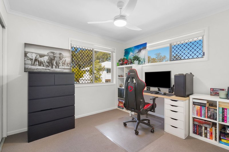 Photo - 20/21 Tripcony Place, Wakerley QLD 4154 - Image 11
