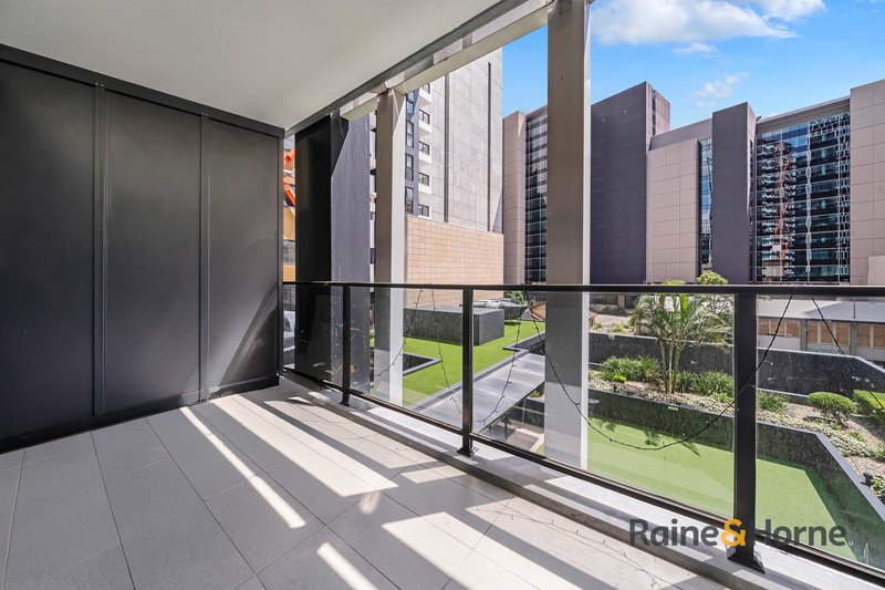 Photo - 202/11 Hassall Street, Parramatta NSW 2150 - Image 2