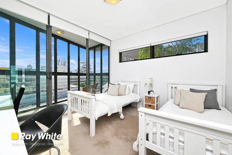 Photo - 202/11C Mashman Avenue, Kingsgrove NSW 2208 - Image 5