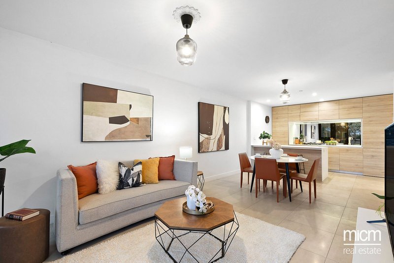 Photo - 202/12 Queens Road, Melbourne VIC 3004 - Image 2