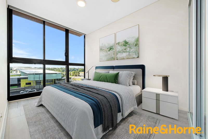 Photo - 202/14 Burroway Road, Wentworth Point NSW 2127 - Image 5