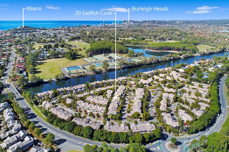 20/215 Cottesloe Drive, Mermaid Waters QLD 4218