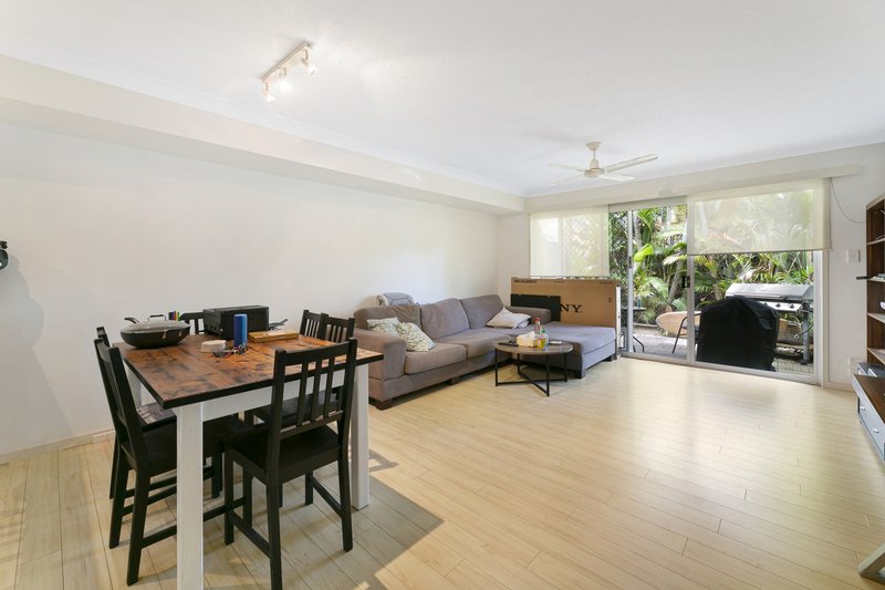 Photo - 20/215 Cottesloe Drive, Mermaid Waters QLD 4218 - Image 7