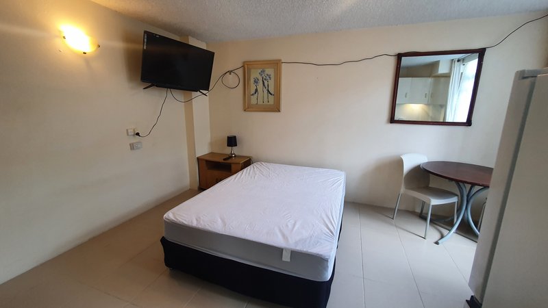 Photo - 202/2 Barney Street, Southport QLD 4215 - Image 10