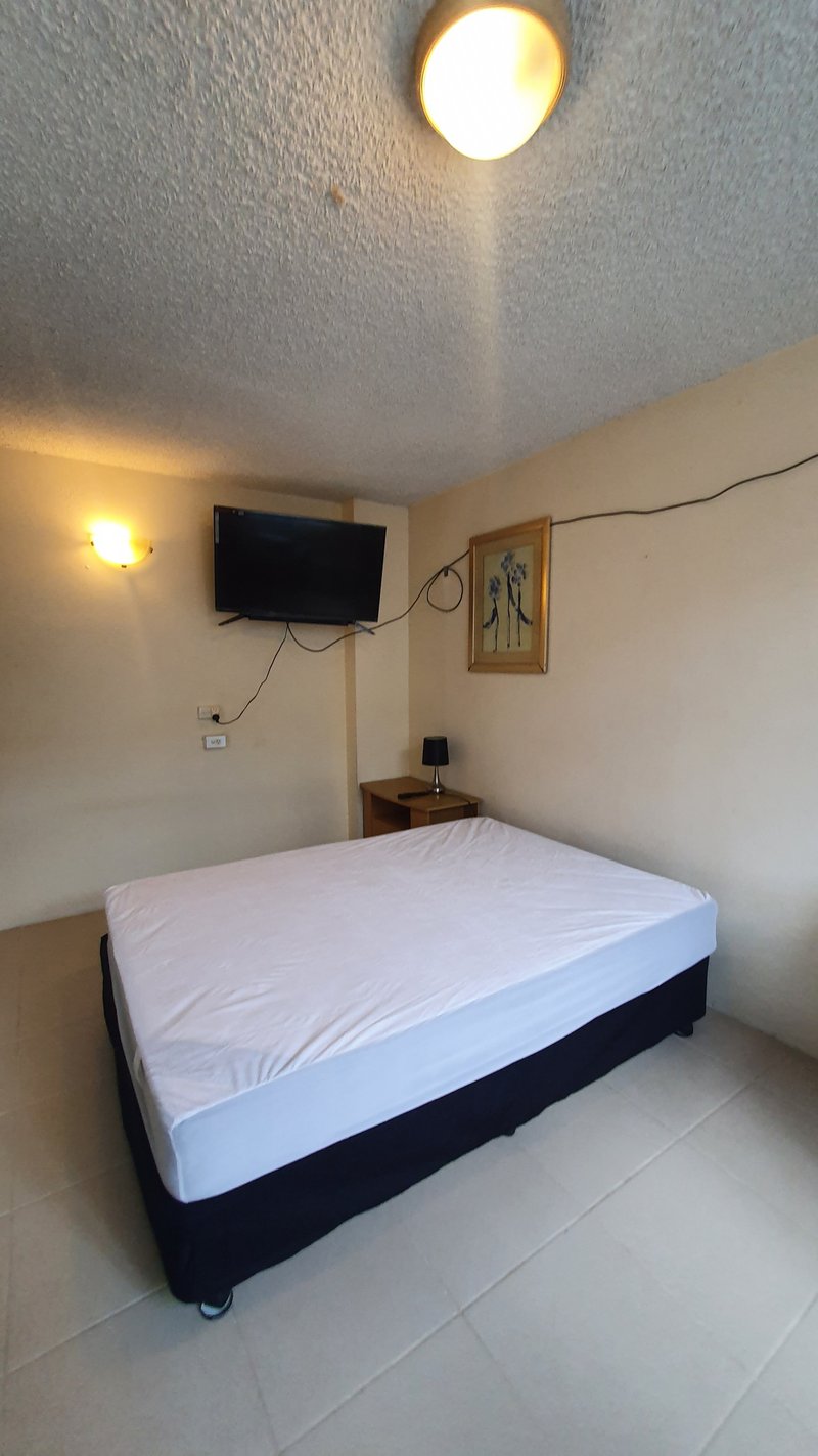 Photo - 202/2 Barney Street, Southport QLD 4215 - Image 14