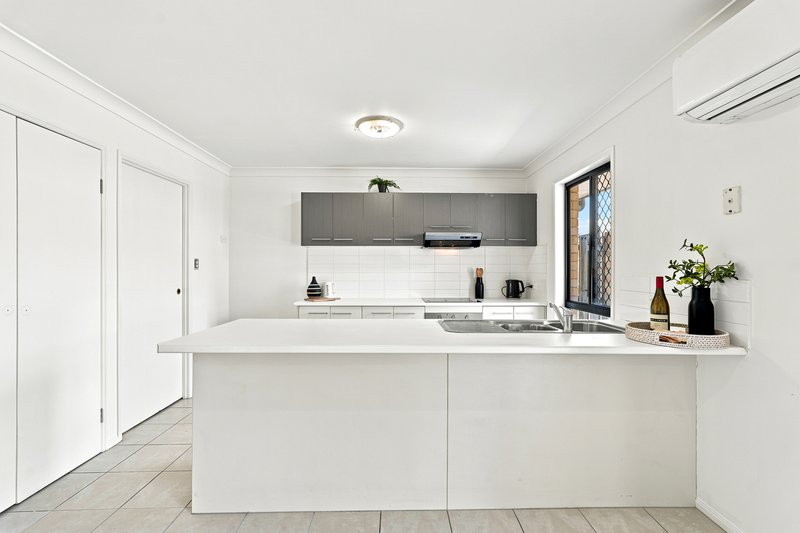 Photo - 20/22 Gawler Crescent, Bracken Ridge QLD 4017 - Image 6