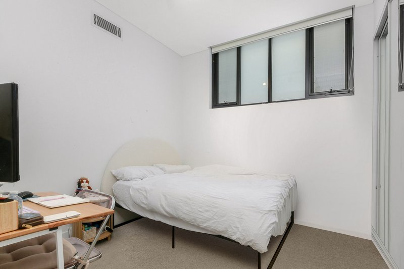 Photo - 202/2 Stanley Street, Burwood NSW 2134 - Image 6