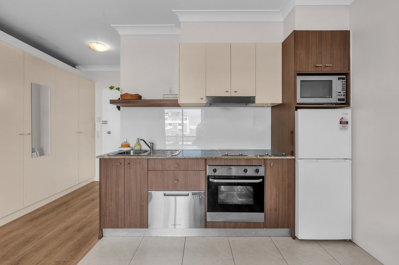 Photo - 202/200 Maroubra Road, Maroubra NSW 2035 - Image 5