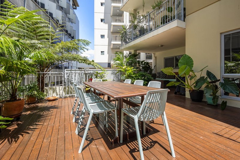 Photo - 202/23 Robinson Place, Kelvin Grove QLD 4059 - Image 10