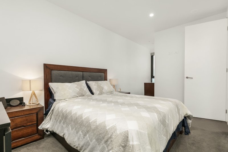 Photo - 202/29-33 Loranne Street, Bentleigh VIC 3204 - Image 5