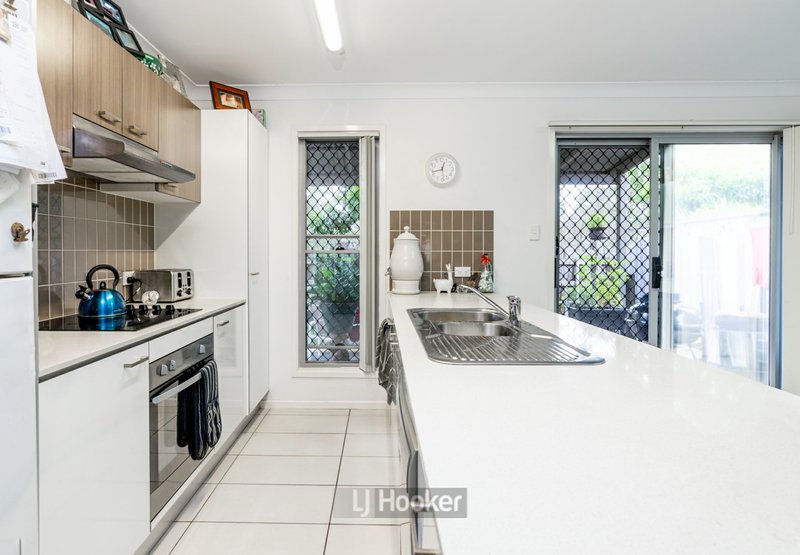 Photo - 20/23 Blackwell Street, Hillcrest QLD 4118 - Image 6