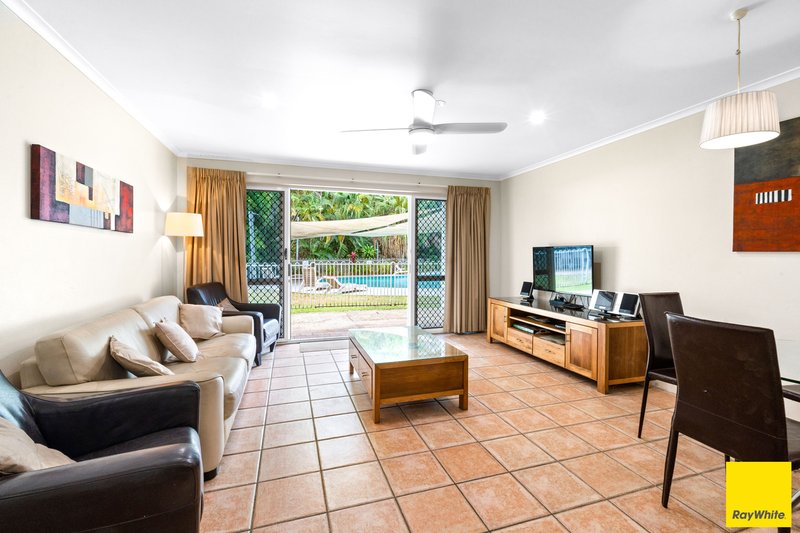 Photo - 202/305-341 Coral Coast Drive, Palm Cove QLD 4879 - Image 3