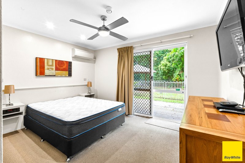 Photo - 202/305-341 Coral Coast Drive, Palm Cove QLD 4879 - Image 6