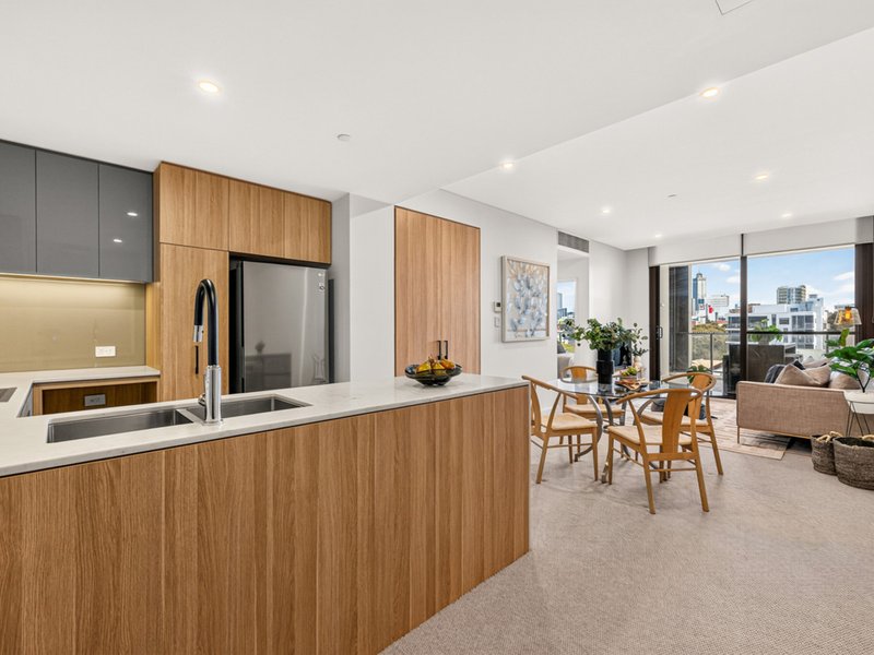 Photo - 202/35 Bronte Street, East Perth WA 6004 - Image 6