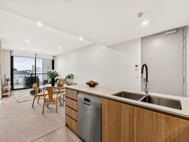 Photo - 202/35 Bronte Street, East Perth WA 6004 - Image 11