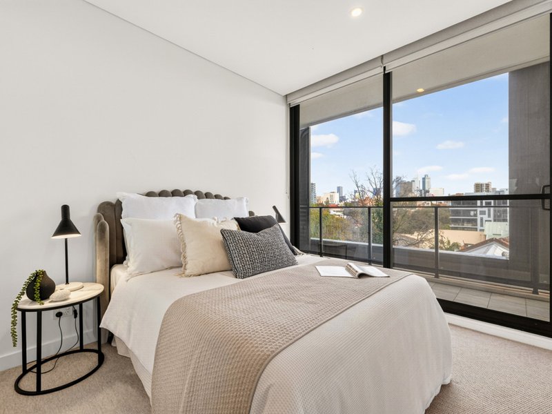 Photo - 202/35 Bronte Street, East Perth WA 6004 - Image 18