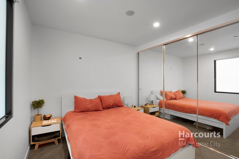 Photo - 202/41 Nott Street, Port Melbourne VIC 3207 - Image 4