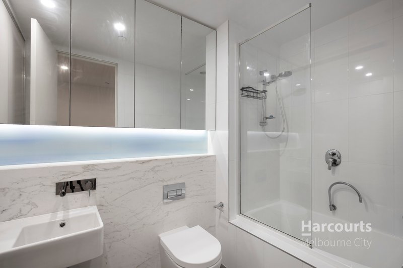 Photo - 202/41 Nott Street, Port Melbourne VIC 3207 - Image 5