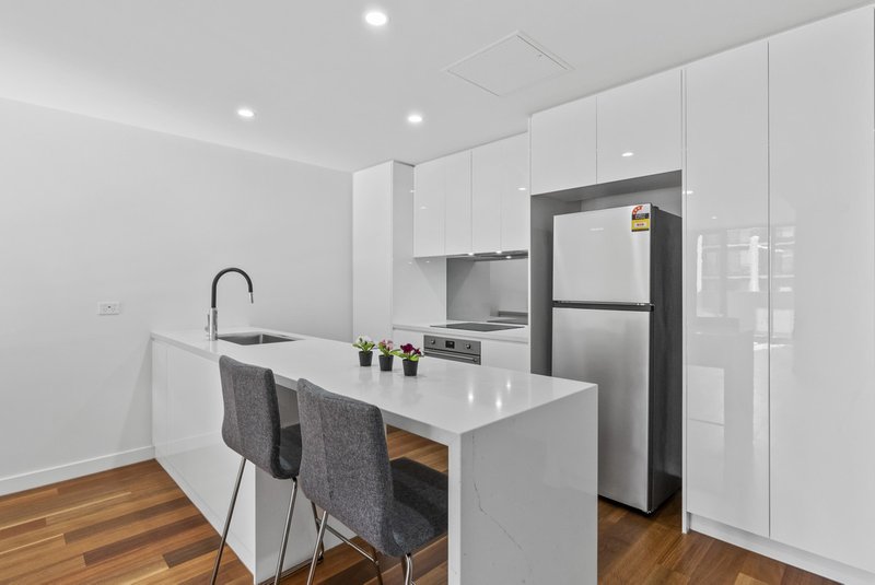 Photo - 202/47 Currong Street, Braddon ACT 2612 - Image 2