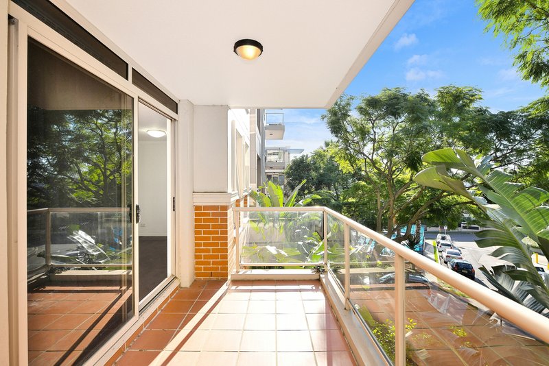 Photo - 202/6 Yara Avenue, Rozelle NSW 2039 - Image 2