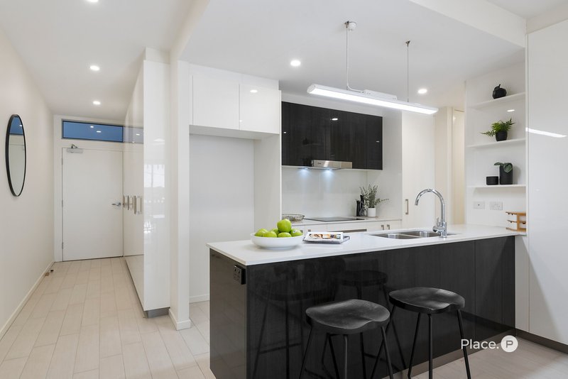 Photo - 202/625 Wynnum Road, Morningside QLD 4170 - Image 4