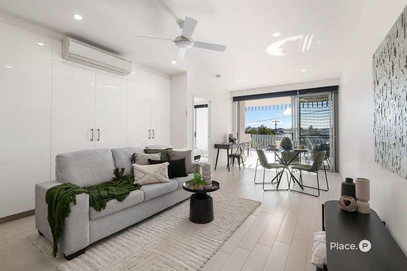 Photo - 202/625 Wynnum Road, Morningside QLD 4170 - Image 5