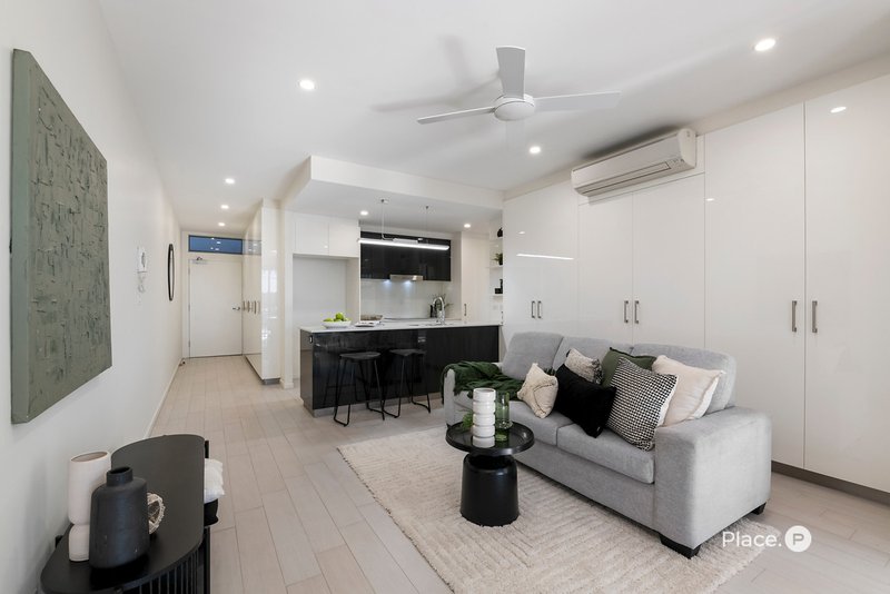 Photo - 202/625 Wynnum Road, Morningside QLD 4170 - Image 6