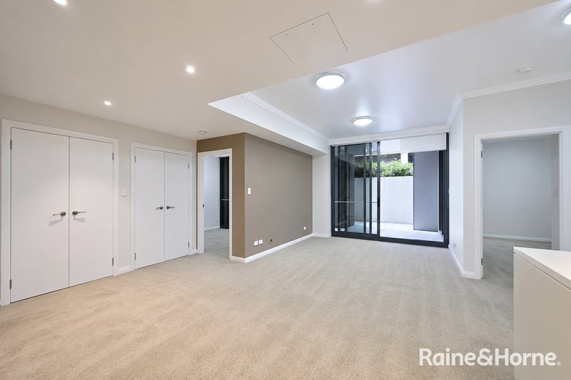 Photo - 202/7 Waterways Street, Wentworth Point NSW 2127 - Image 2