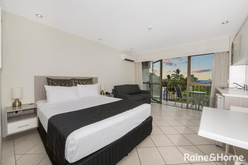 Photo - 202/75 The Strand , North Ward QLD 4810 - Image 1