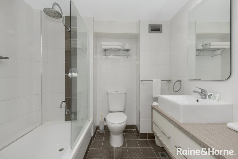Photo - 202/75 The Strand , North Ward QLD 4810 - Image 4