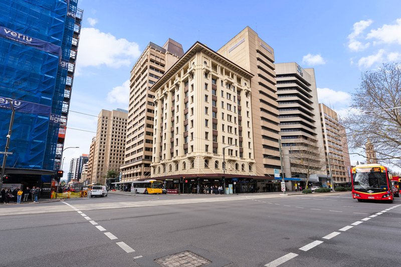 Photo - 202/82 King William Street, Adelaide SA 5000 - Image 2