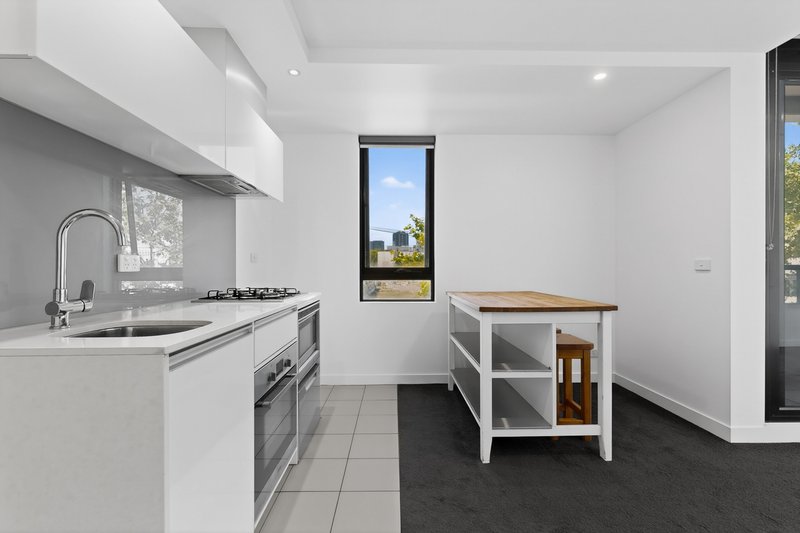 Photo - 202B/2 Dennis Street, Footscray VIC 3011 - Image 3