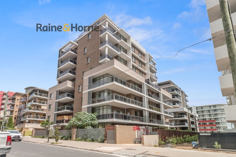 Photo - 20/3-5 Browne Parade, Warwick Farm NSW 2170 - Image 1