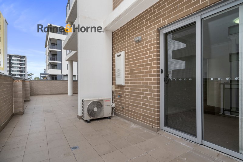 Photo - 20/3-5 Browne Parade, Warwick Farm NSW 2170 - Image 7