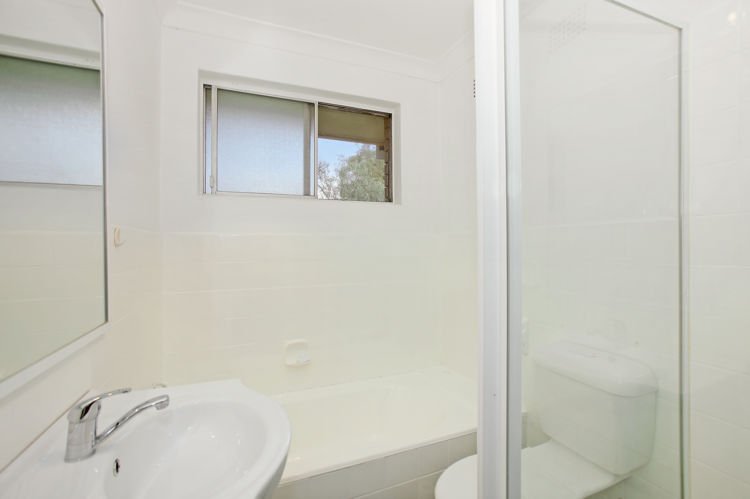 Photo - 20/3-5 Kane Street, Guildford NSW 2161 - Image 5