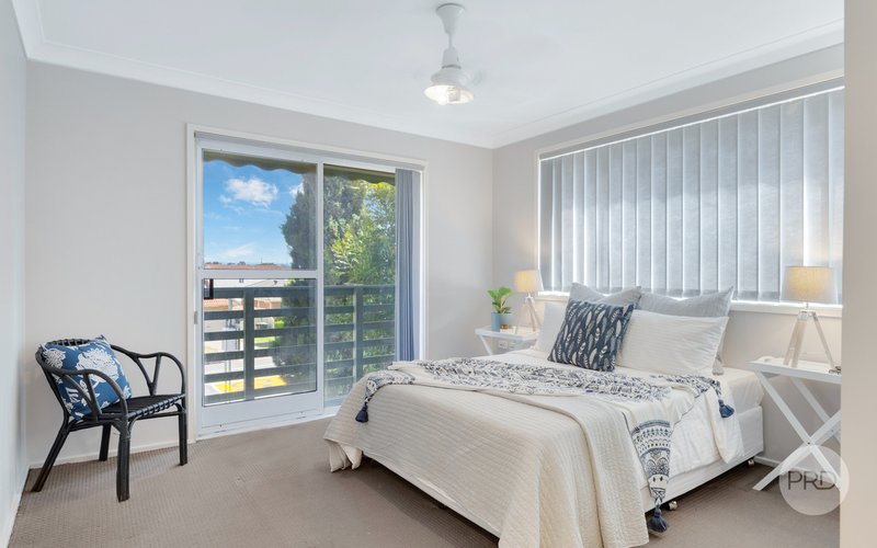 Photo - 203 Banks Drive, St Clair NSW 2759 - Image 8