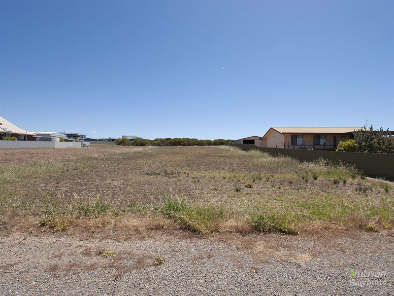 Photo - 203 Bayview Road, Point Turton SA 5575 - Image 3