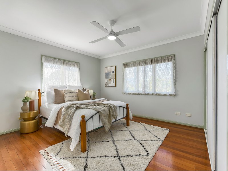 Photo - 203 Edinburgh Castle Road, Wavell Heights QLD 4012 - Image 7