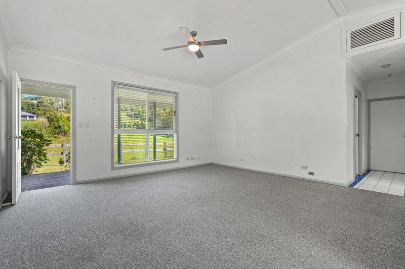 Photo - 203 Macdonalds Road, Lisarow NSW 2250 - Image 4