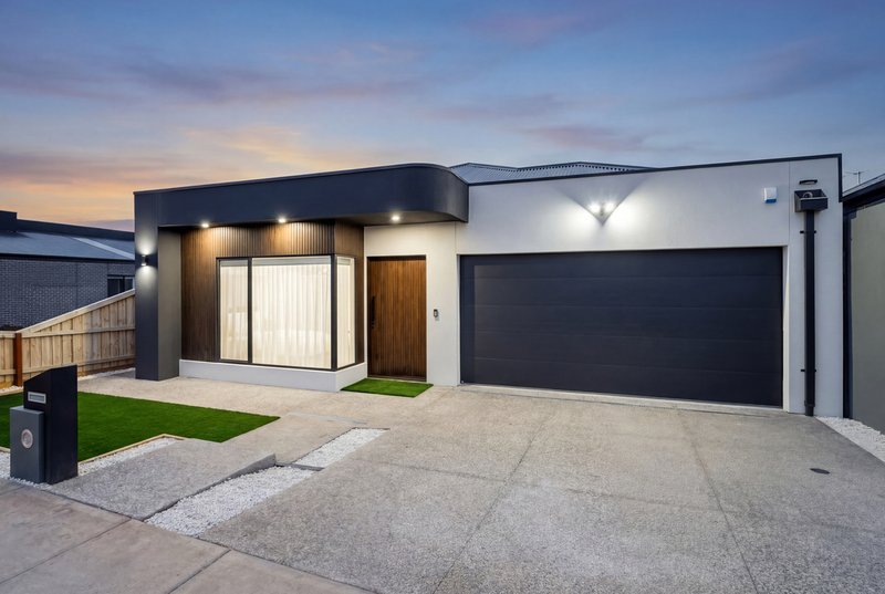 Photo - 203 Olivers Road, Mickleham VIC 3064 - Image 1