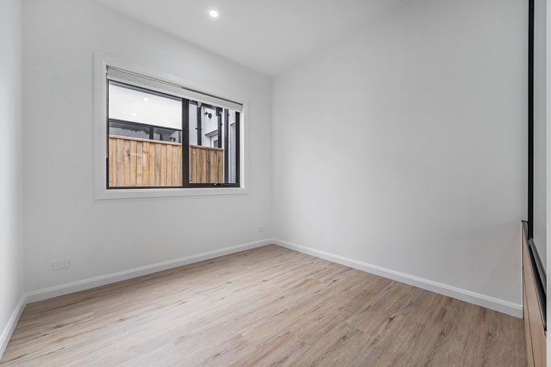 Photo - 203 Olivers Road, Mickleham VIC 3064 - Image 8