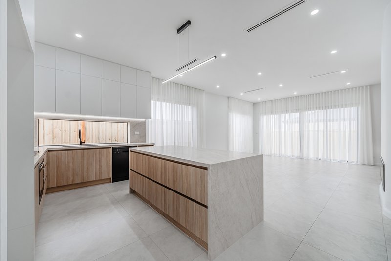 Photo - 203 Olivers Road, Mickleham VIC 3064 - Image 11