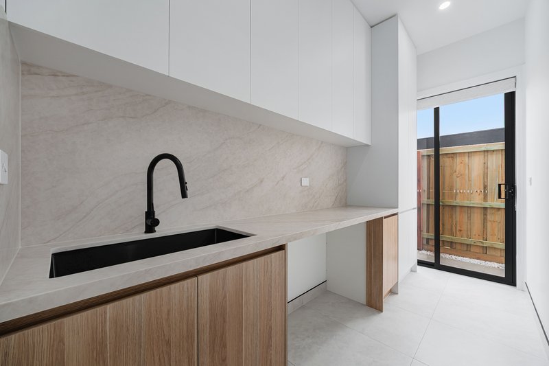 Photo - 203 Olivers Road, Mickleham VIC 3064 - Image 16